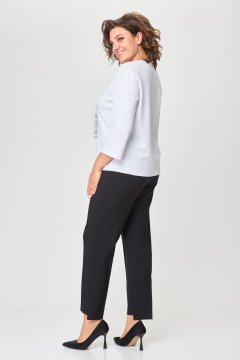 Белая трикотажная блуза с декоративным пером из фатина БАГРЯНИЦА 3145 - фото 3