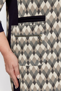 Платье из трикотажа с контрастными вставками и бочками Algranda А4028 - фото 3