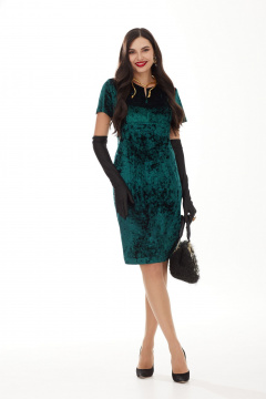 Платье велюровое с разрезом и фигурным вырезом Твой имидж 1992 зеленый - фото 1