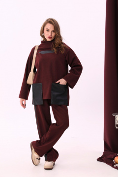 Костюм из джемпера и брюк с лампасами из отделочной ткани NikVa 908-1 винный+чёрный - фото 3