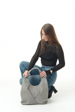 Круглогодичная сумка из искусственной замши с ручкой и карманами MT.Style Gabbi/\ grey-velour - фото 2