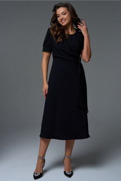 Классическое приталенное платье с фантазийным поясом и вырезом круглый Jolie 16469 черный - фото 1