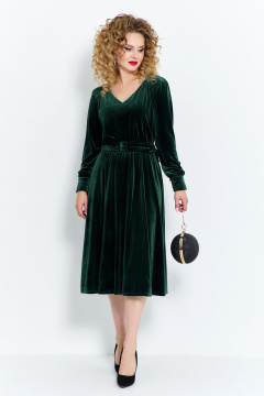 Велюровое платье с кокетками и поясом Euromoda 492 зеленый - фото 4