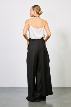 Черные брюки с расширенным силуэтом, декором и карманами Rivoli 5234 - фото 4