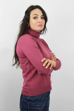 Демисезонный вязаный свитер полуприлегающего силуэта с воротником стойкой Полесье С3433-17 7С1582-Д43 170,176 брусника - фото 2