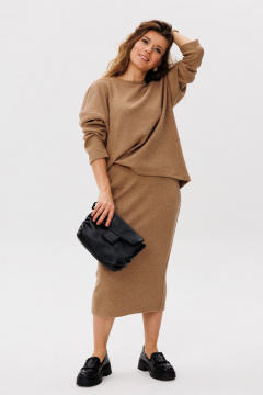 Демисезонный бежевый комплект из юбки миди и свитера прямого кроя FAMA 24068 бежевый - фото 1