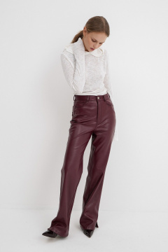 Демисезонный комплект брюк и лонгслива из экокожи PiRS 5744 молочный+ марсала - фото 1