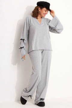 Элегантный комплект из брюк и лонгслива из трикотажа с декоративными стрелками BegiModa 3076 серый - фото 5
