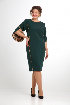 Платье приталенное на запах из текстиля демисезон Vilena 1043 зеленый_леопард - фото 1