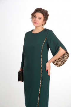 Платье приталенное на запах из текстиля демисезон Vilena 1043 зеленый_леопард - фото 5