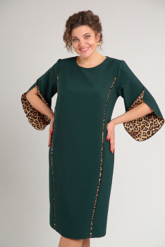 Платье приталенное на запах из текстиля демисезон Vilena 1043 зеленый_леопард - фото 4