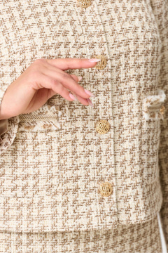 Деловой бежевый жакет и юбка из текстиля DaLi 9472.1 беж - фото 4