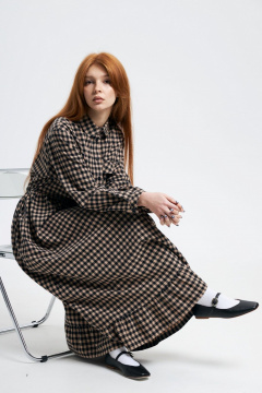 Платье прямого силуэта из мягкой хлопковой фланели Individual design 24241 клетка/бежевый - фото 4