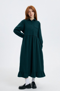 Платье прямого силуэта из мягкой фланели с оборкой Individual design 24241 клетка/зеленый - фото 1