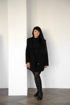 Жакет удлиненный прямой стиль на каждый день из вискозы SK Brand SK7201 черный - фото 1