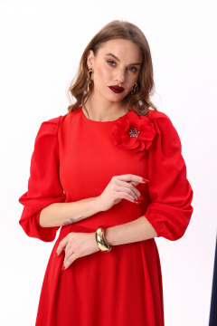 Красное миди-платье с складками и брошей NikVa 416-6 красный - фото 4