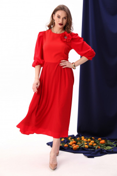 Красное миди-платье с складками и брошей NikVa 416-6 красный - фото 1