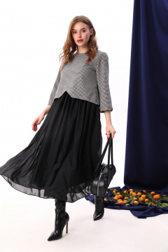 Двухцветное макси-платье из текстиля и шифона с драпировкой NikVa 740-10 чёрный+чёрно-белая гус лапка - фото 1