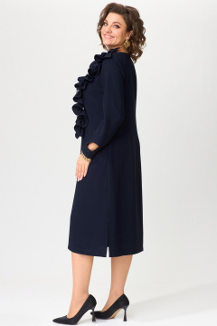 Платье свободного силуета с рюшей и эффектным декором для вечерних мероприятий Angelina & Сo 1196 - фото 4