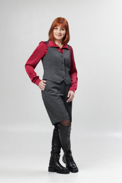 Жилет серый приталенный с рельефами и регулировкой Соджи 641 серый - фото 3