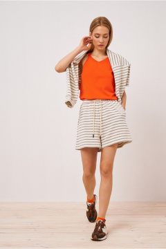 Шорты на каждый день из трикотажа молочного цвета BURVIN 9646-31 - фото 2