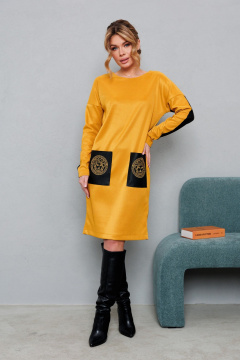 Демисезонное платье из трикотажа с вышивкой AMORI 9830 горчица - фото 1