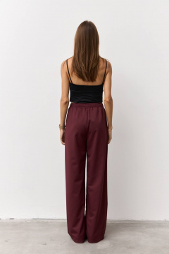 Широкие брюки из костюмной ткани с шнурком и эластичным поясом Luitui R2019 винный - фото 4