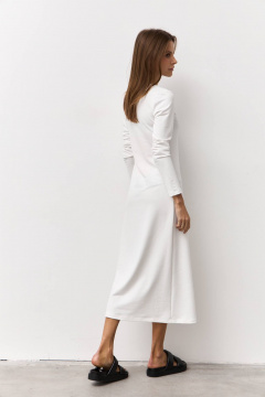 Платье из трикотажа с отстрочным кантом и прилегающим силуэтом Luitui R1078 молочный - фото 4