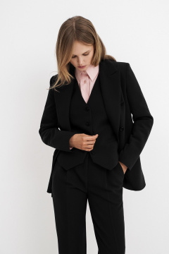 Костюм-двойка из текстиля с приталенным жакетом и укороченными брюками PiRS 5737 черный - фото 2