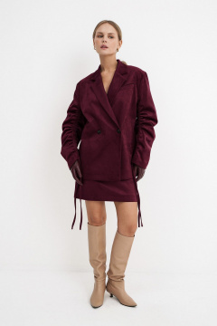 Деловой костюм из замшевой ткани: свободный жакет и мини-юбка PiRS 5774 марсала - фото 2