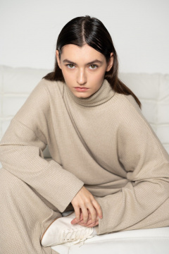 Брюки и джемпер оверсайз демисезонный костюм Skipper Design 742 бежевый - фото 5