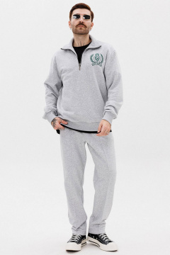 Серый джемпер из трикотажа с вышивкой и молнией GO M4077/50-04. 182-188 - фото 2