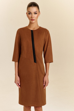 Платье прямого силуэта с шлицей и металлической застежкой DILIA 0931 терракот - фото 1