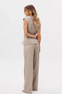 Стильный бежевый жилет из костюмной ткани с ремнем EOLA 2796.1 бежевый - фото 3