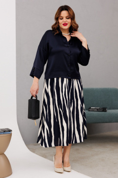 Комплект из атласной блузки и юбки с резинкой Anastasia 1196 синий/молочный - фото 5