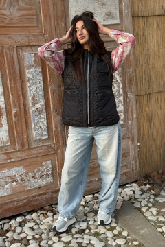 Демисезонный жилет из стеганной плащевой ткани с карманами BARBARA В226 - фото 2