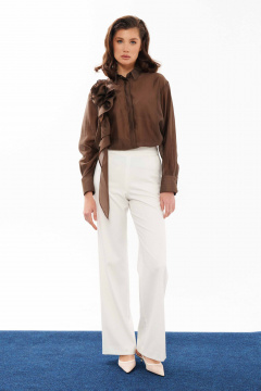 Молочные женские брюки прямые из смесового textиля Панда 10760 молочный - фото 4