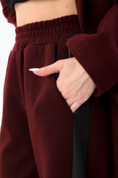 Трикотажные брюки с лампасами и эластичным поясом NikVa 909-1 бордо - фото 2