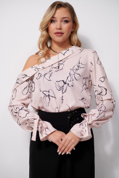 Блуза из текстиля с асимметричным рукавом и воротником AMUARt 1030 пудровый - фото 3