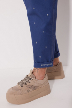 Модные брюки-бананы из джинса с карманами и подворотом MG Wear 4145 синий - фото 3