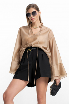 Блуза из легкого текстиля с рюшей и длинным рукавом SILVERSPICE S-7509 - фото 4