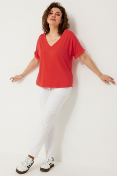 Полуприлегающая трикотажная блуза с коротким рукавом для стильных лугов BegiModa 4120 коралл - фото 3