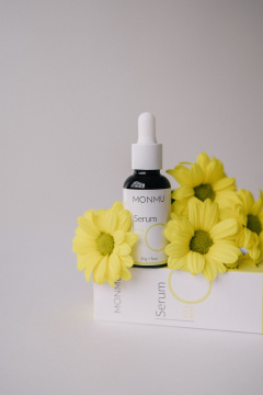 Сыворотка с витамином C для ухода за кожей круглый год MONMU Serum Vitamin C, 30g - фото 2