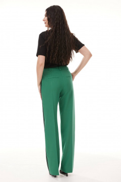 Деловой демисезонный комплект: брюки, жакет и футболка Твой имидж 2096 яблоко - фото 4