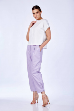Комплект из топа и брюк из эко-кожи с разрезами и карманами Anastasia 979 молоко/лаванда - фото 3