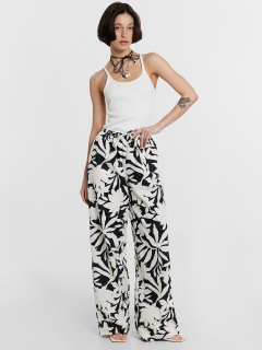 Брюки Mark Formelle 182511/24-32453П-9 цветы_на_молочном - фото 1