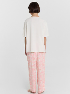 Брюки, футболка Mark Formelle 592541/24-33686ПП-14 св.молочный_цветы_на_св.молочном_3_сл_на_пол - фото 1