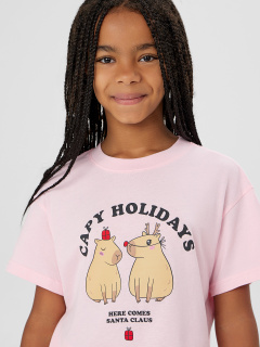 Футболка, шорты Mark Formelle 567748/25-37703ПП-14 розовая_сказка_капибары_на_розовой_полоске_3_сл_н - фото 2