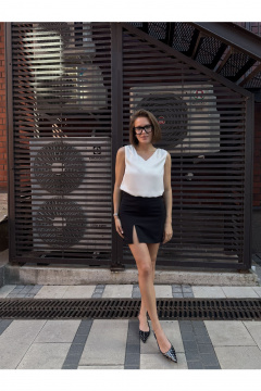 Мини-юбка с разрезом по ноге на каждый день и для наряда THE.WOMAN 0032 черный - фото 2