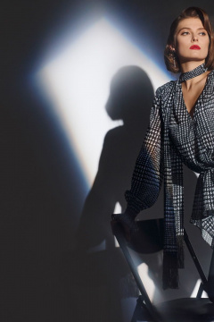 Нарядная черная блуза из текстиля для демисезона BURVIN 7841-51 - фото 2